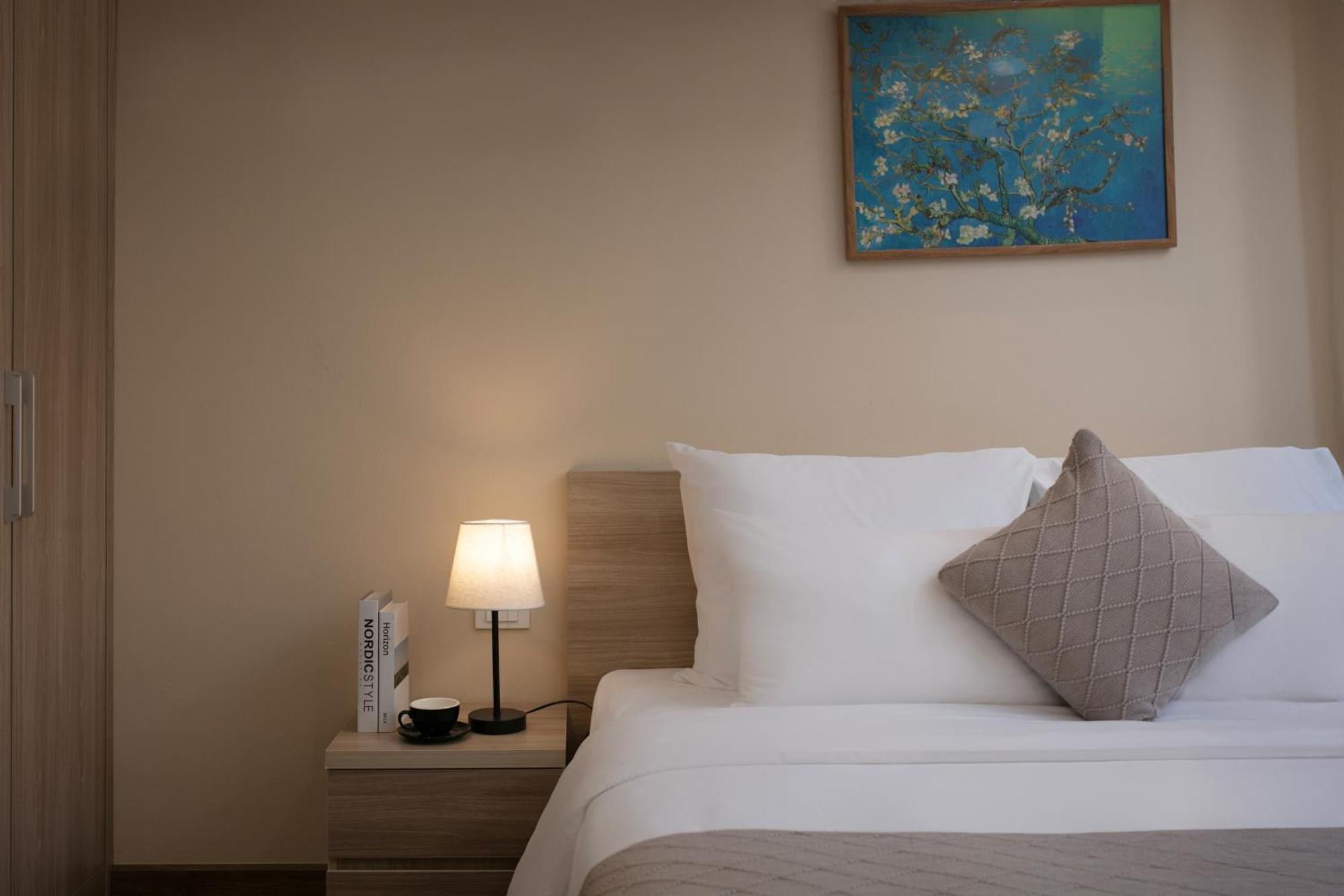 Hb Serviced Apartment - Lac Long Quan 河内 外观 照片